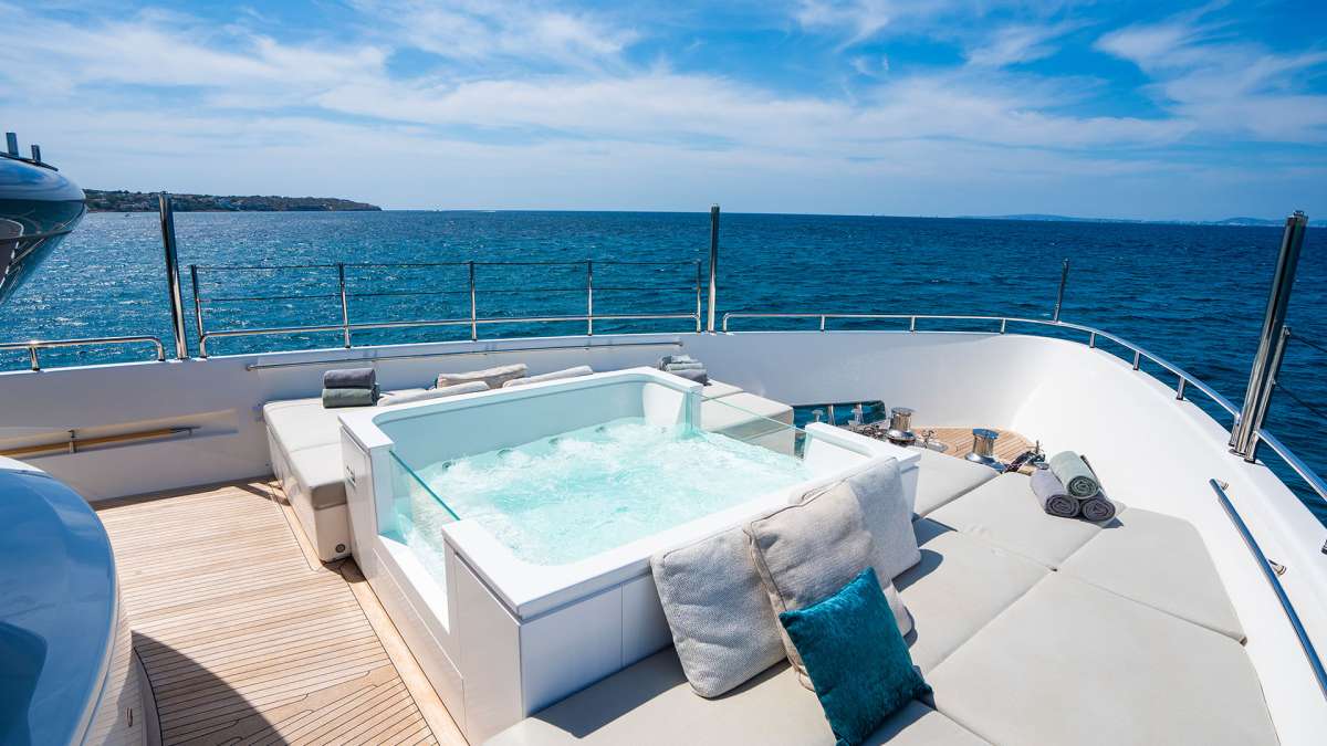 Yacht Pic 5