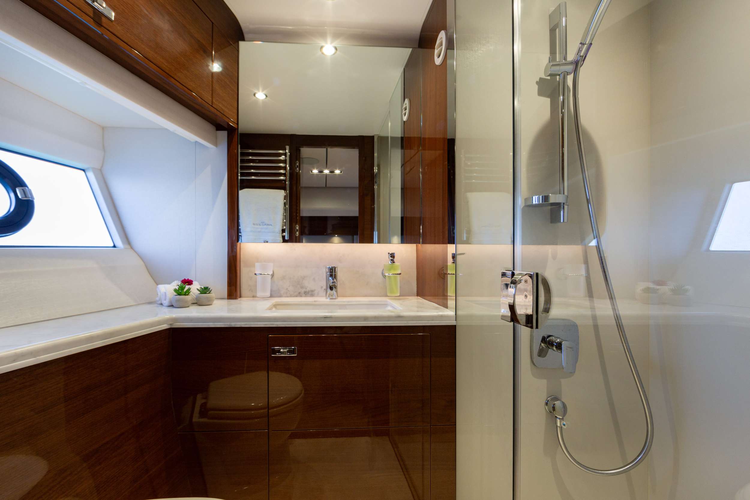 10057brochure17
