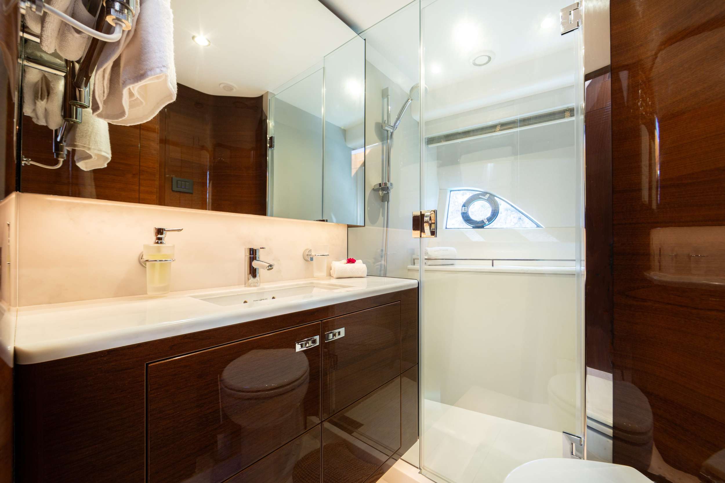 10057brochure19