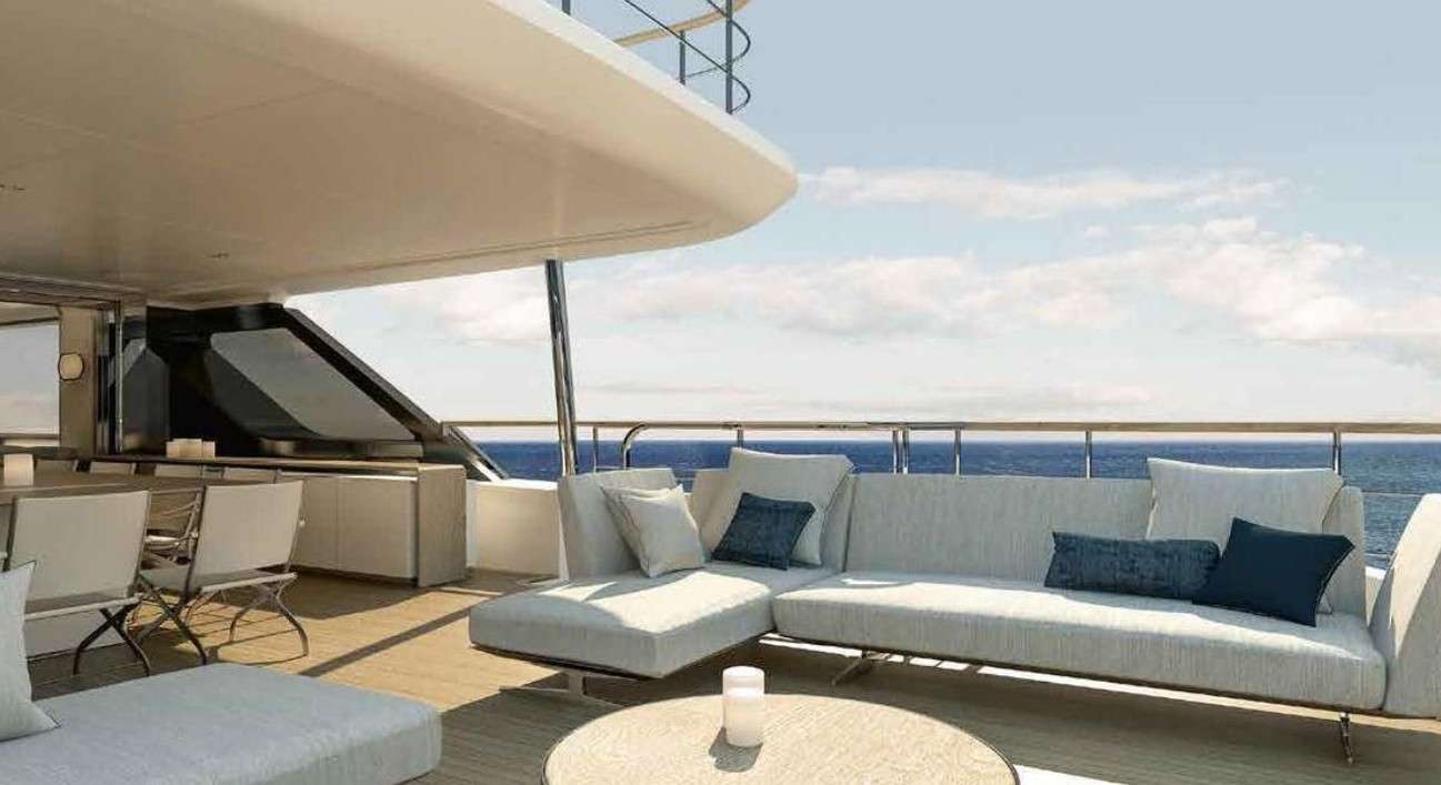 ALLURIA - Aft Deck