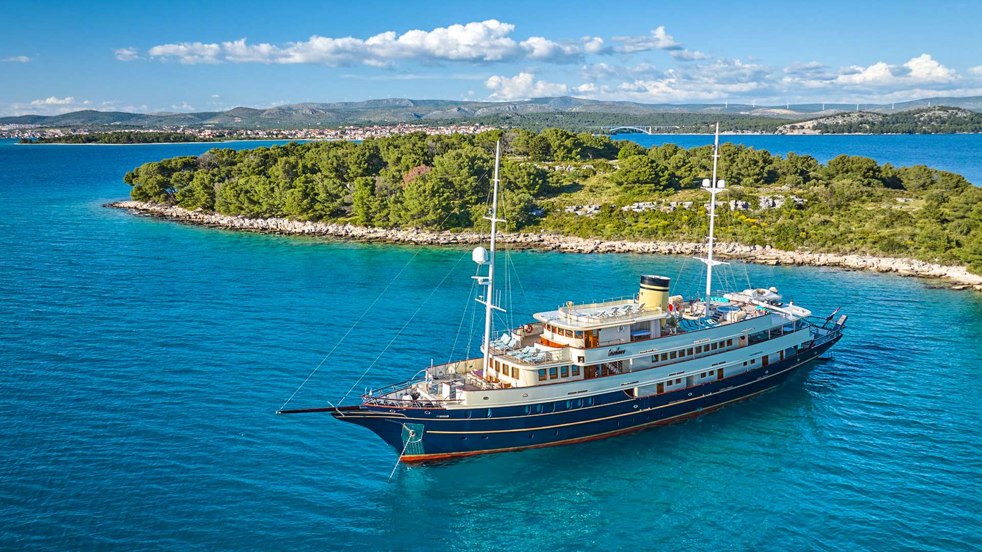 CASABLANCA, a 2017  available for charter.