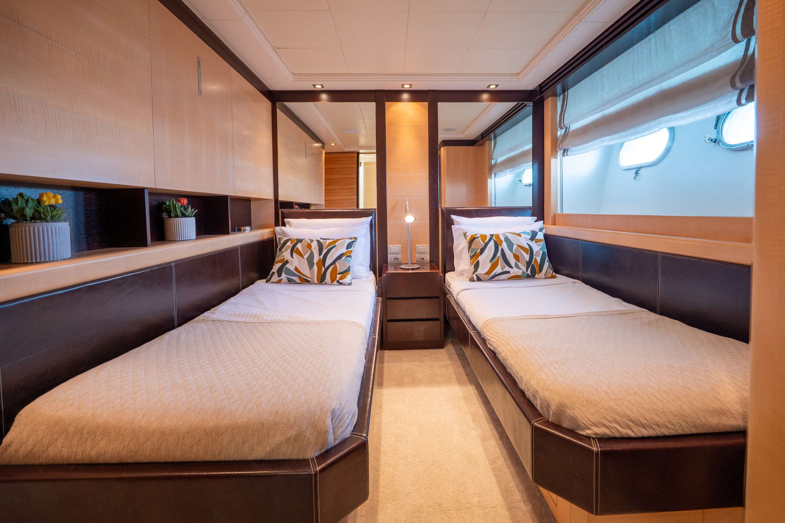 Twin cabin
