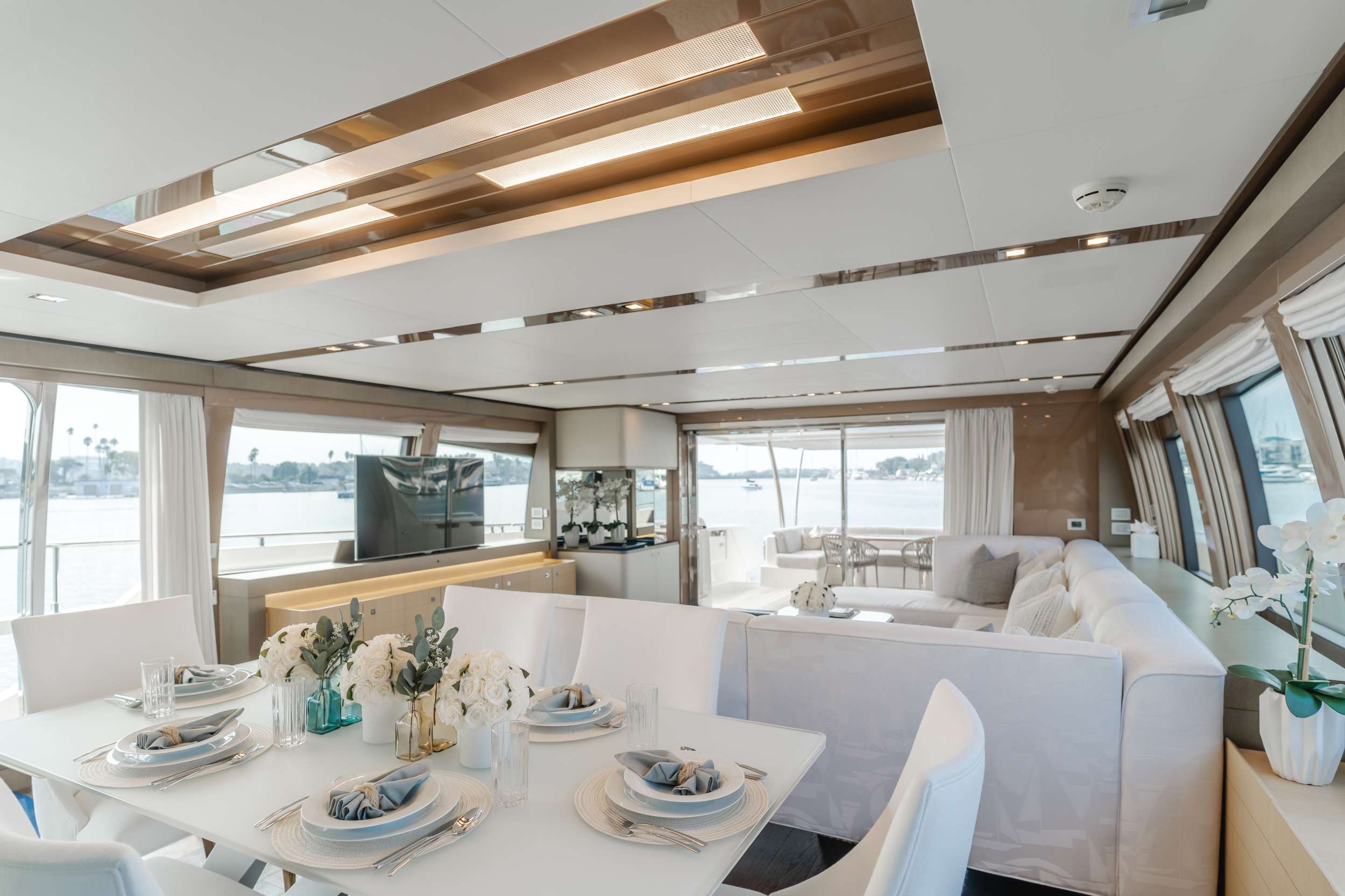 Main Salon Dining
