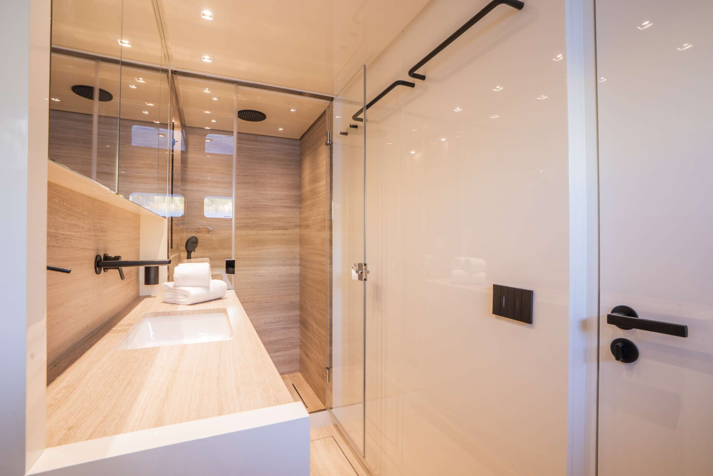 ASTRIMARE II - Image 7