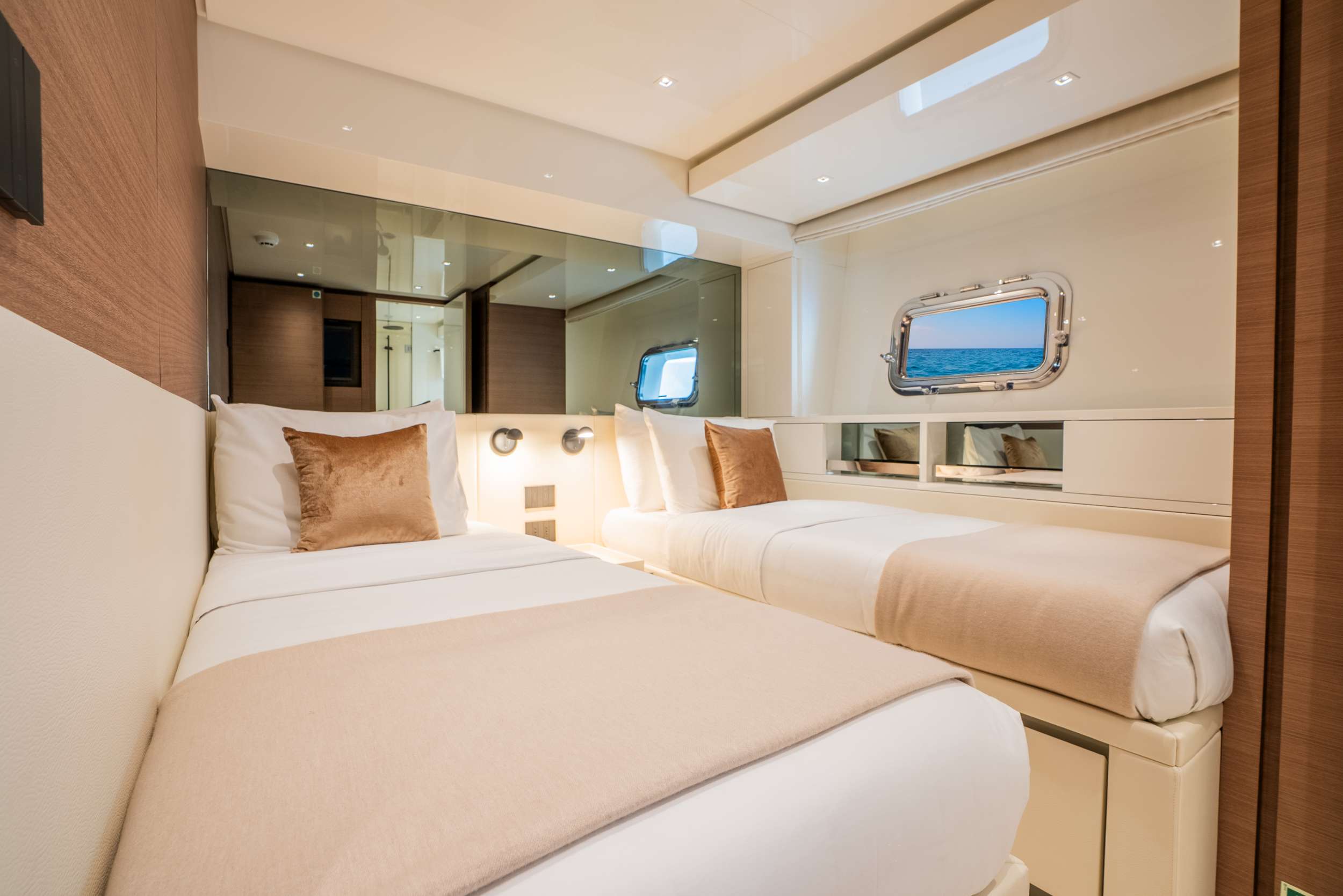 ASTRIMARE II - Image 8