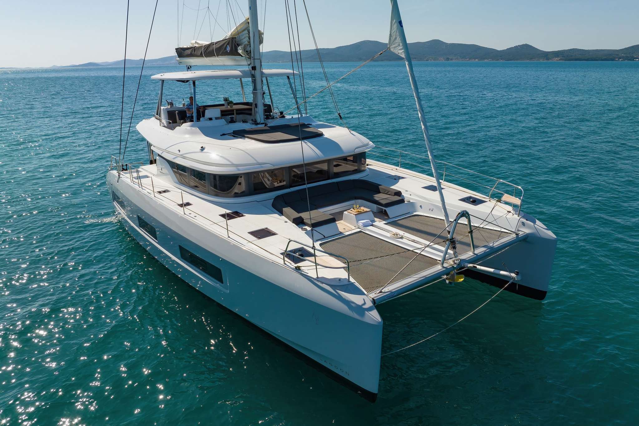 Champagne Please Image 1/11