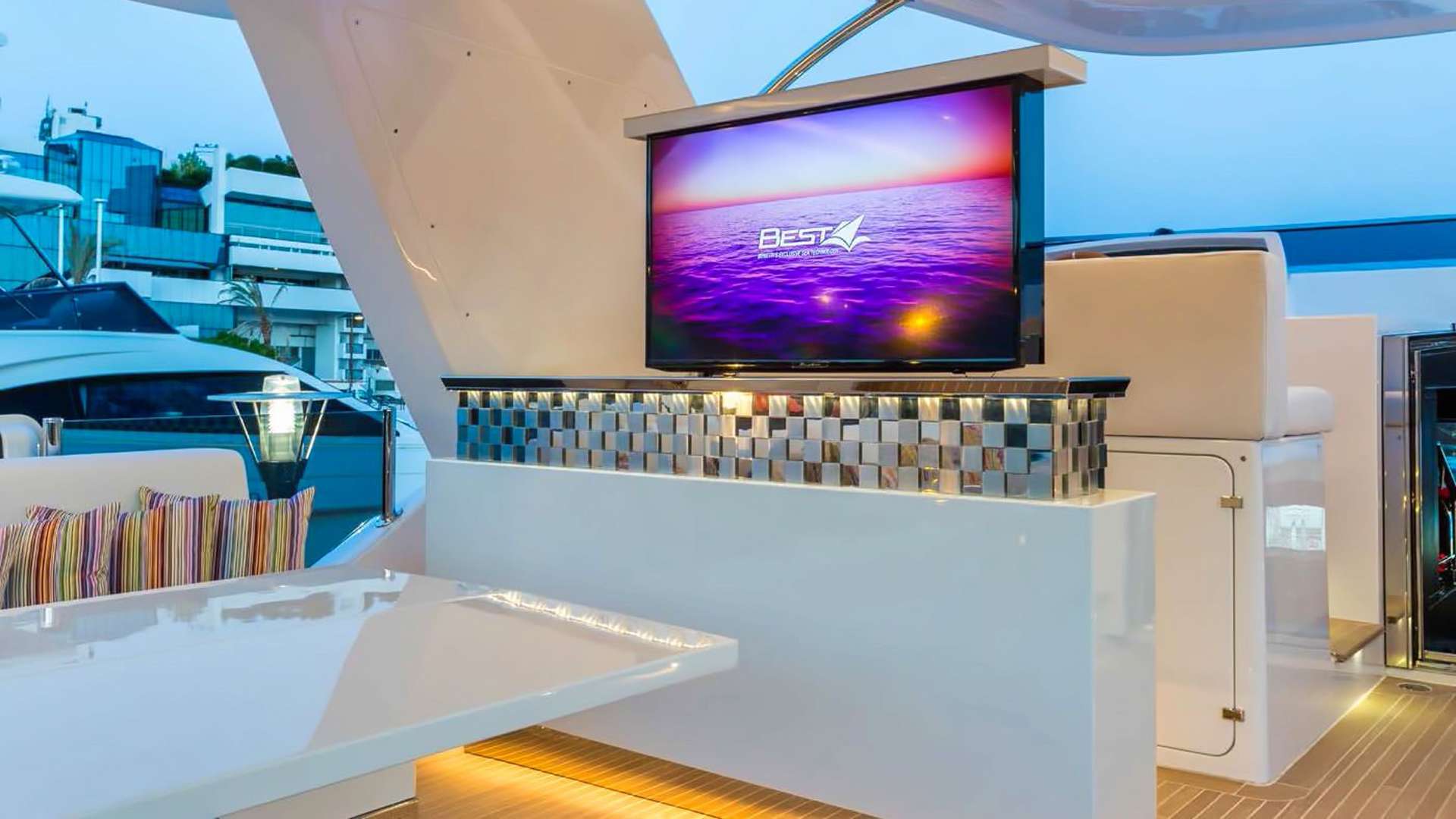Sundeck TV