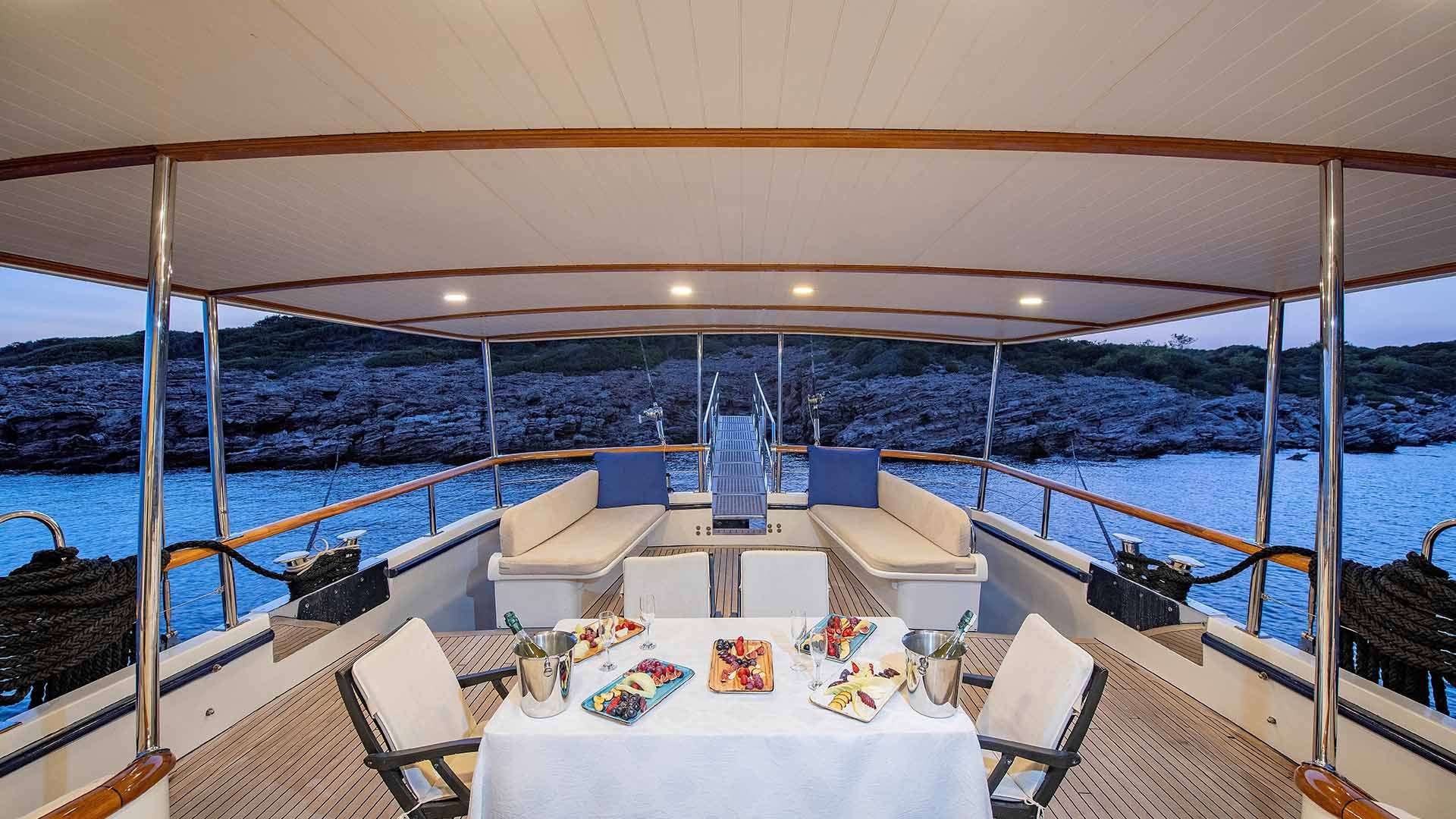 Yacht - 14