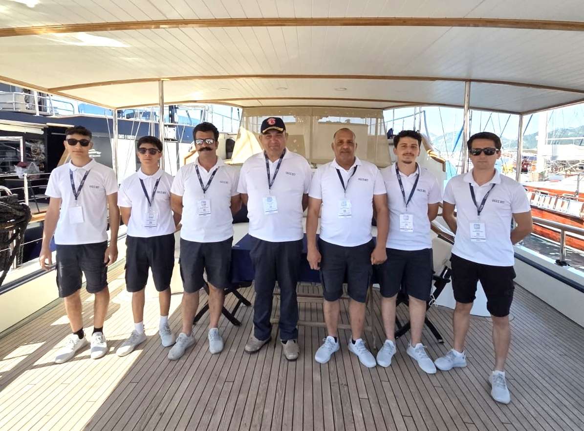 crew photo