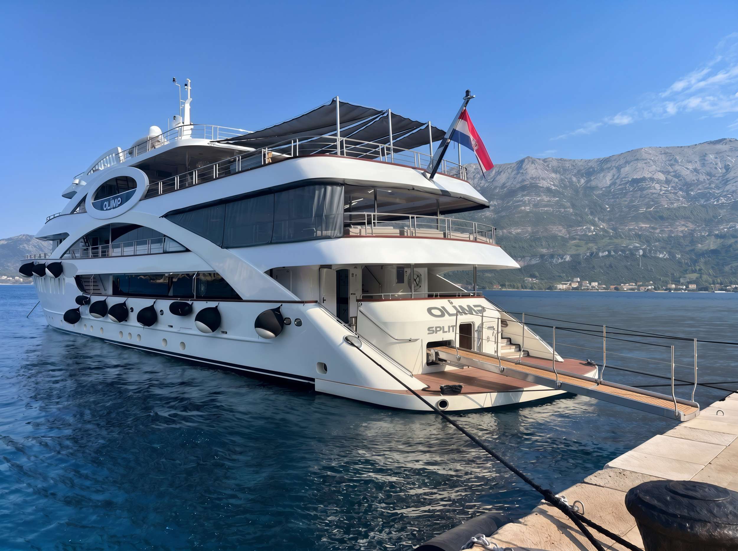 Yacht - 4