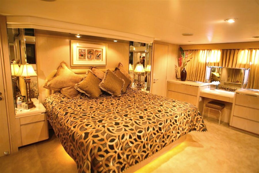 En-Suite Master Stateroom