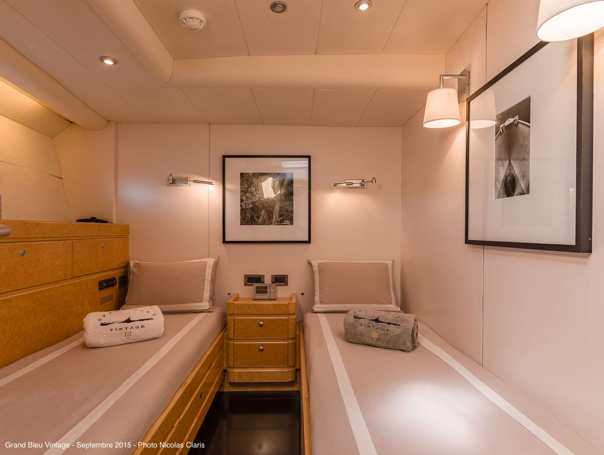 Guest middle twin cabin (starboard)