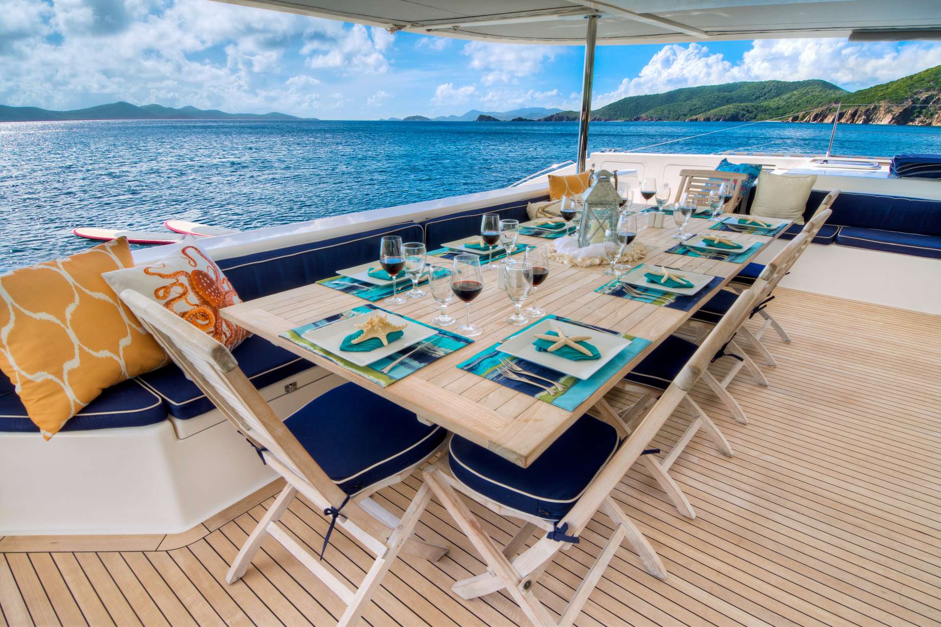 ZINGARA Yacht Charter - Aft deck alfresco dining