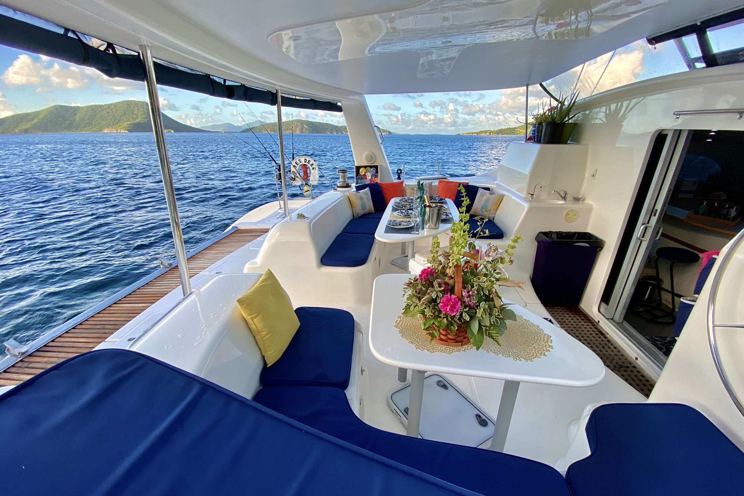 Catamaran Charter Yes Dear