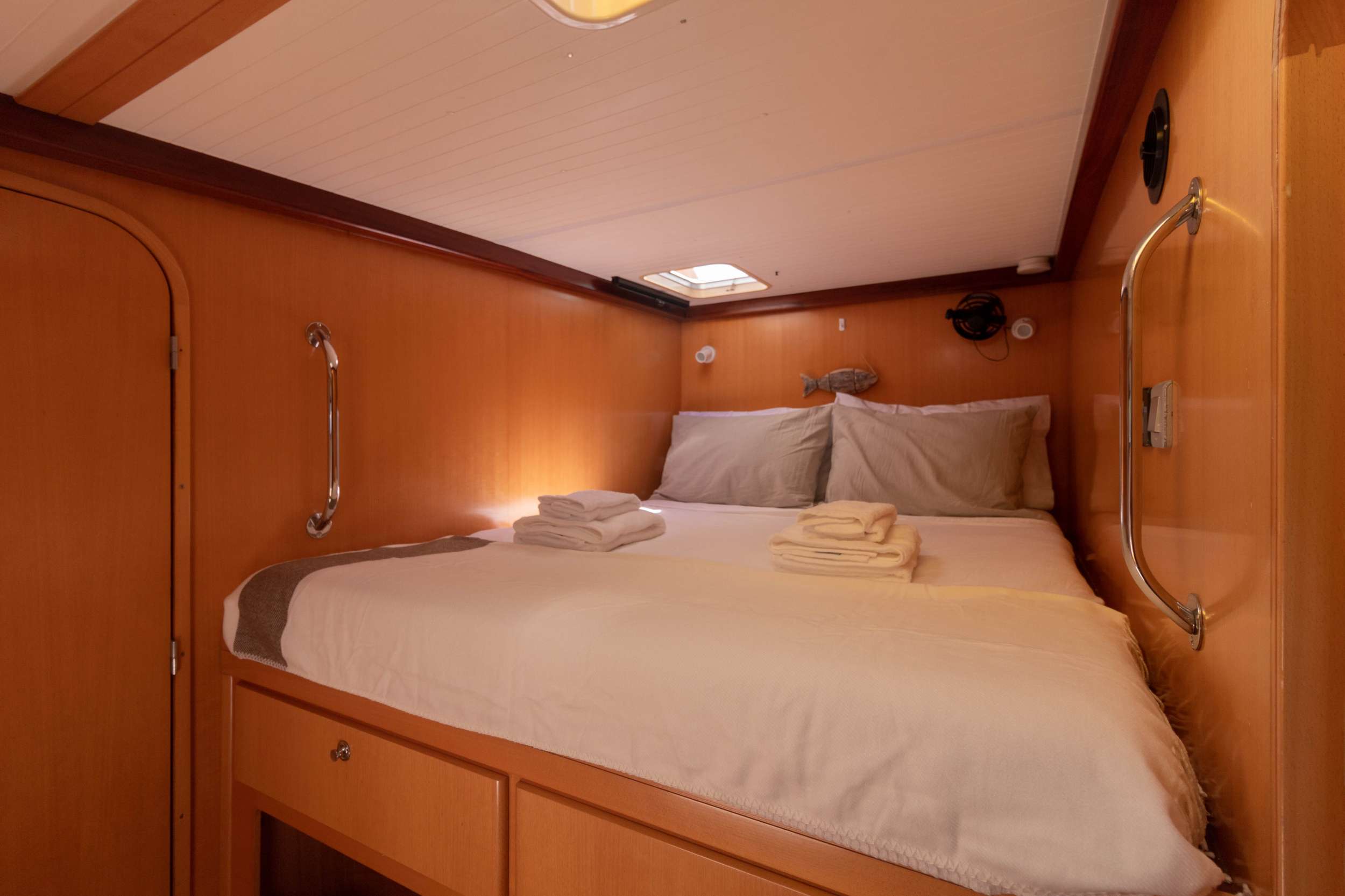 NEMO Yacht Charter - Cabin