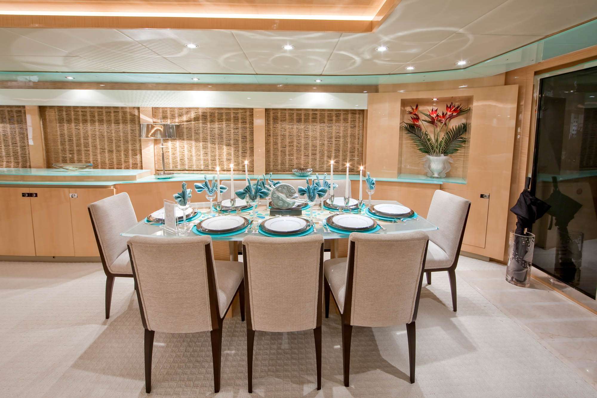 LORAX Yacht Charter - Dining