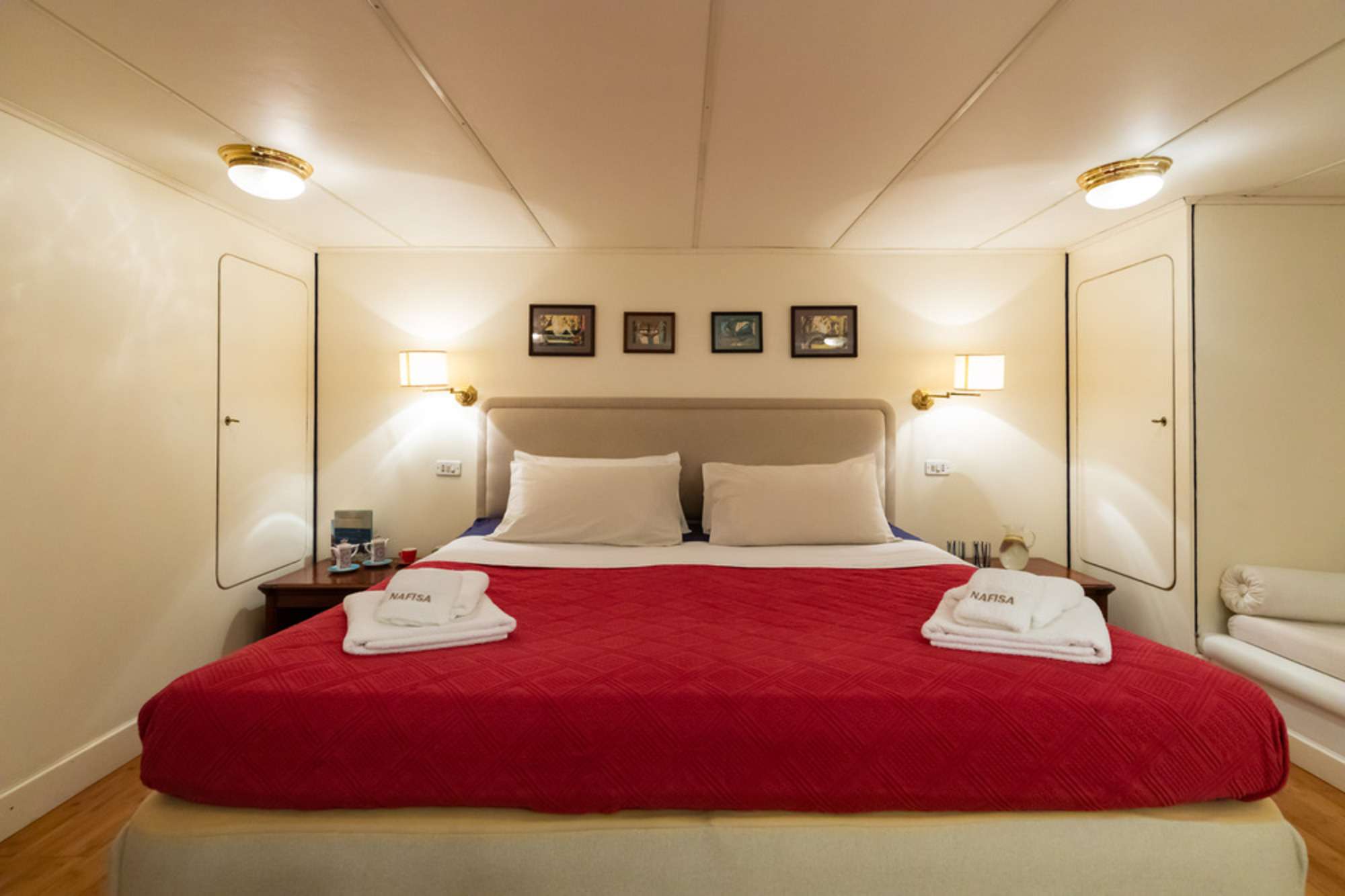 NAFISA Yacht Charter - Master Cabin