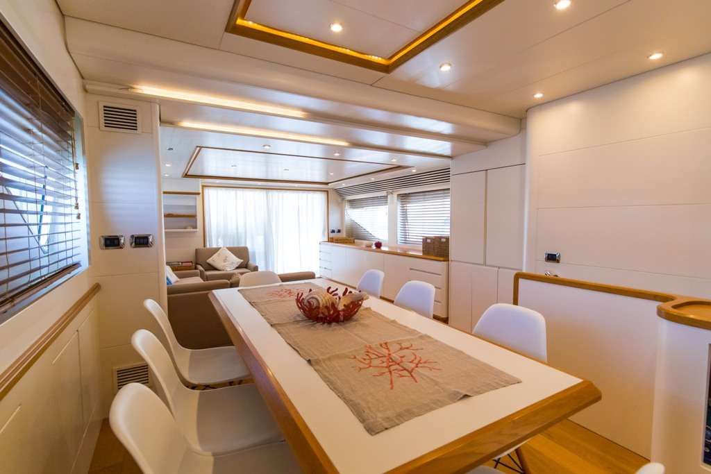 RIVIERA Yacht Charter - Formal dining area