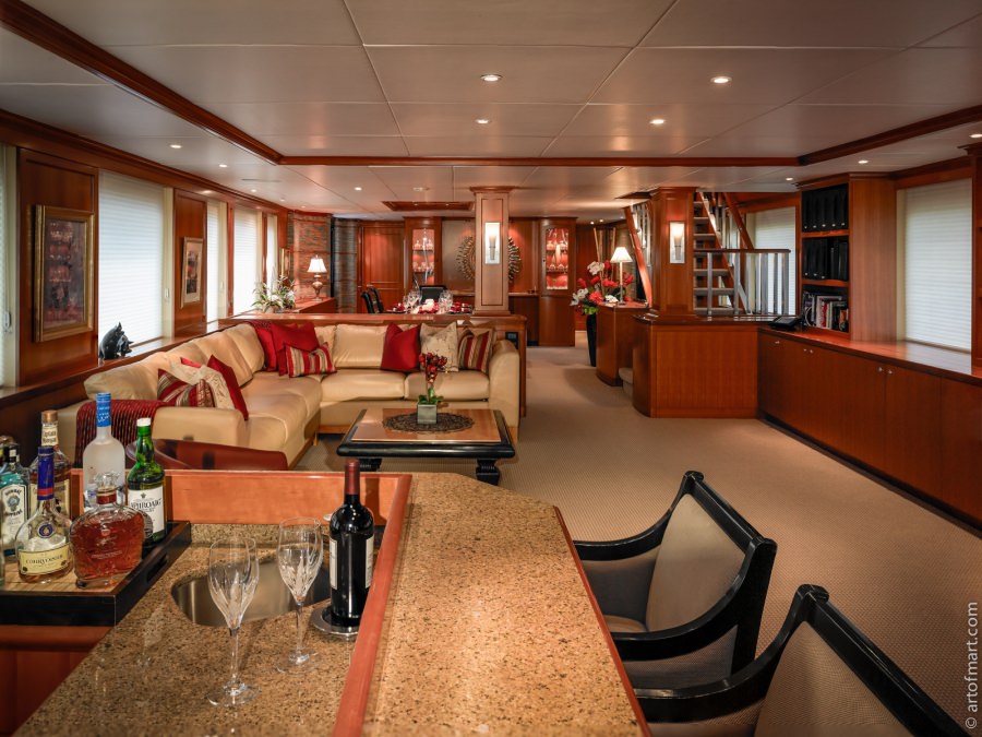 MURPHY'S LAW Yacht Charter - Main Salon