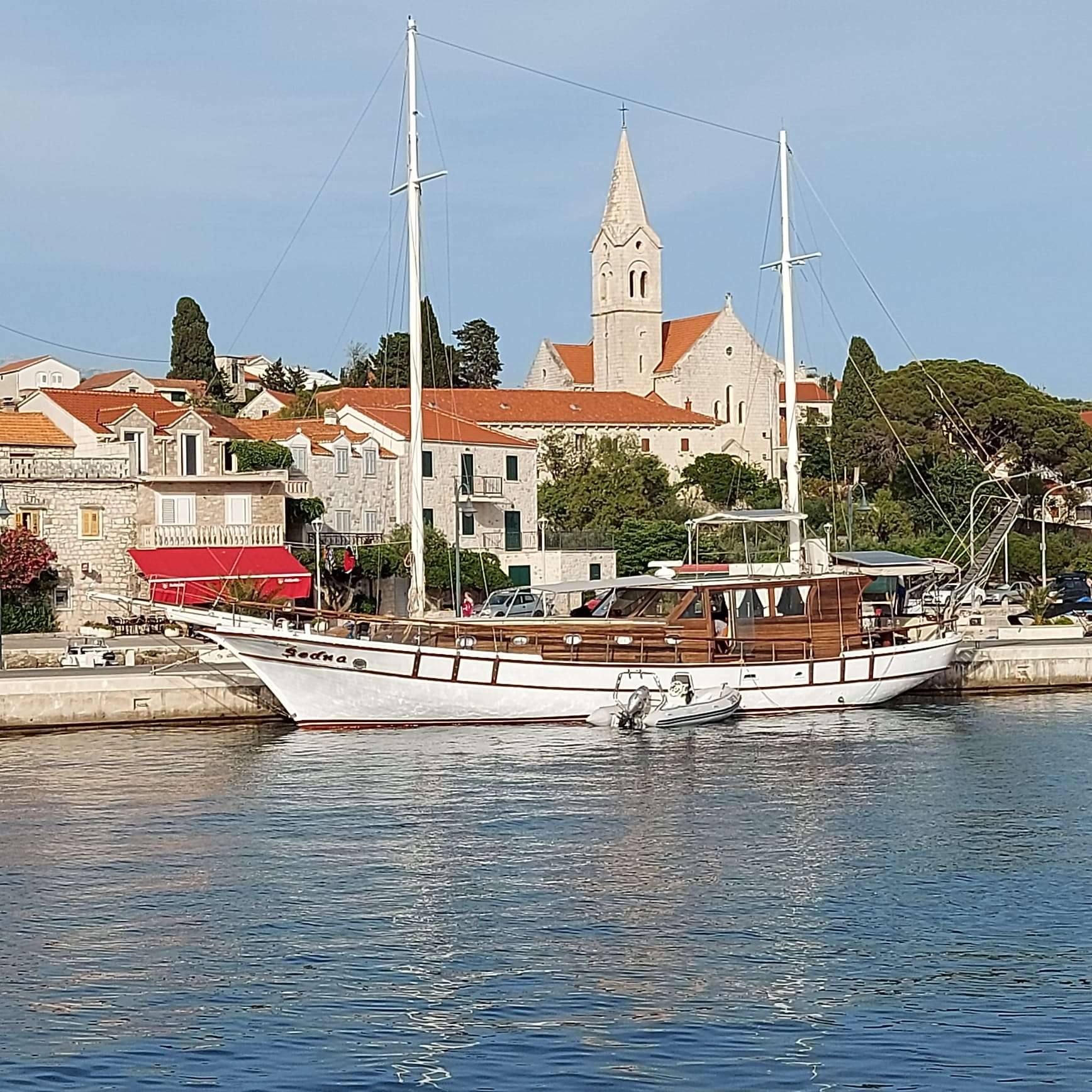 SEDNA Yacht Charter - Ritzy Charters