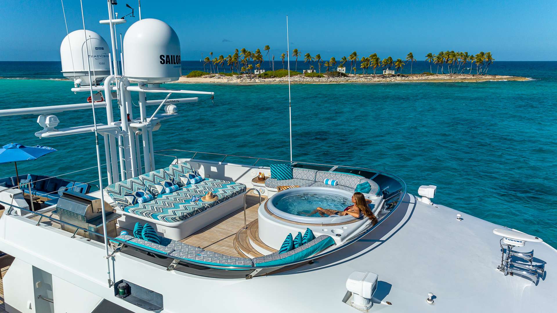 SWEET ESCAPE Yacht Charter - Sundeck with Jacuzzi