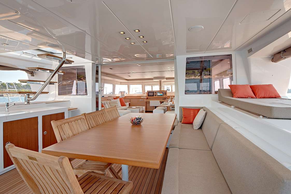 FIREFLY Yacht Charter - Spacious meal area in the cockpit