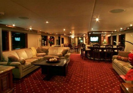LEIGHT STAR Yacht Charter - Salon