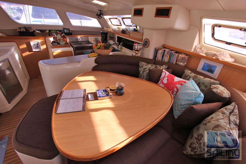 Catamaran Charter Pisces
