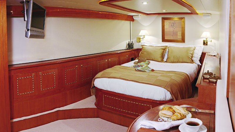 atlantis ii yacht interior