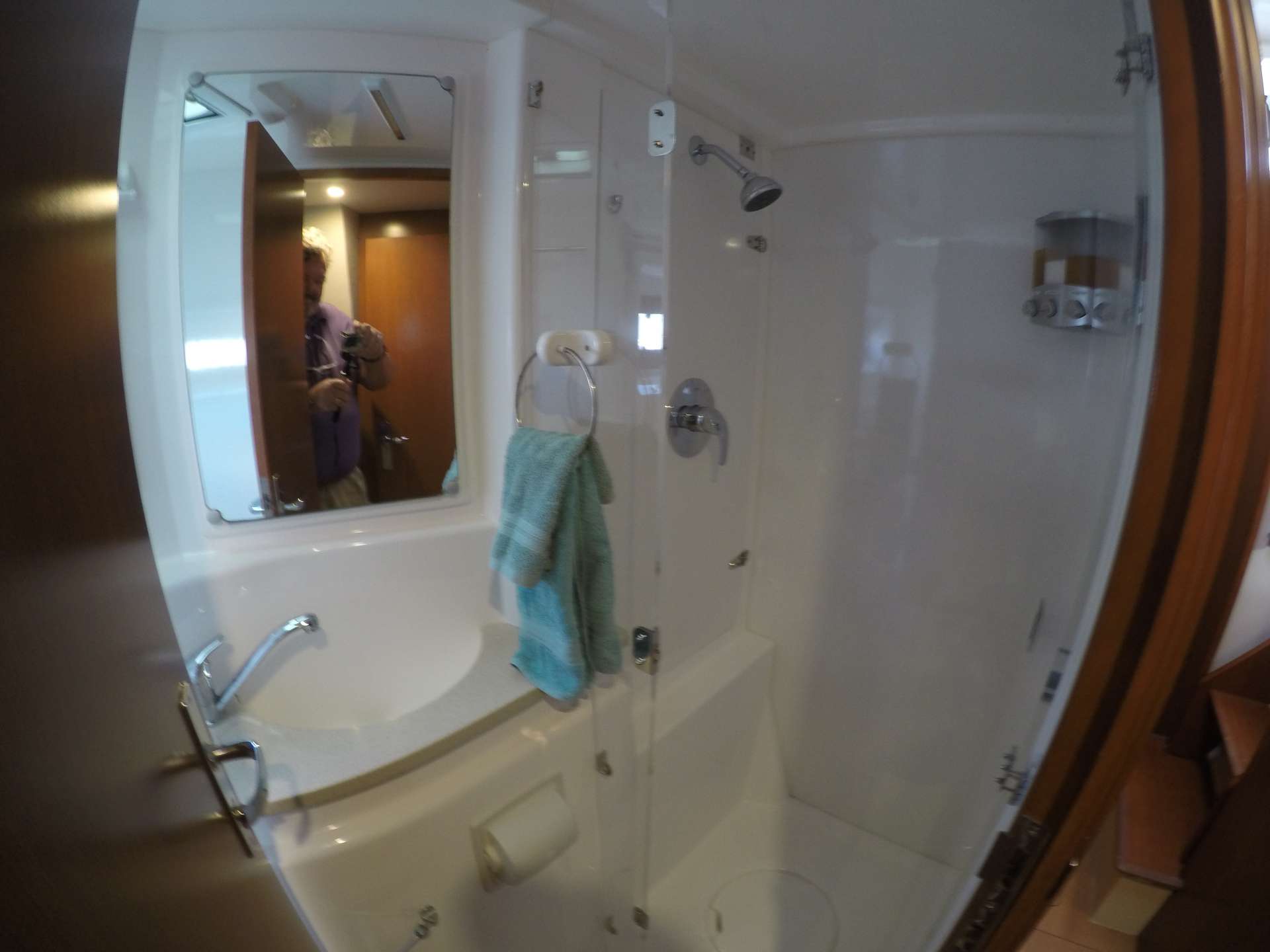 BLOSSOM Yacht Charter - VIP head and shower