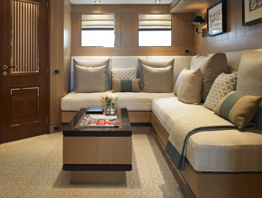 KATHLEEN ANNE Yacht Charter - VIP suite / Convertible cabin