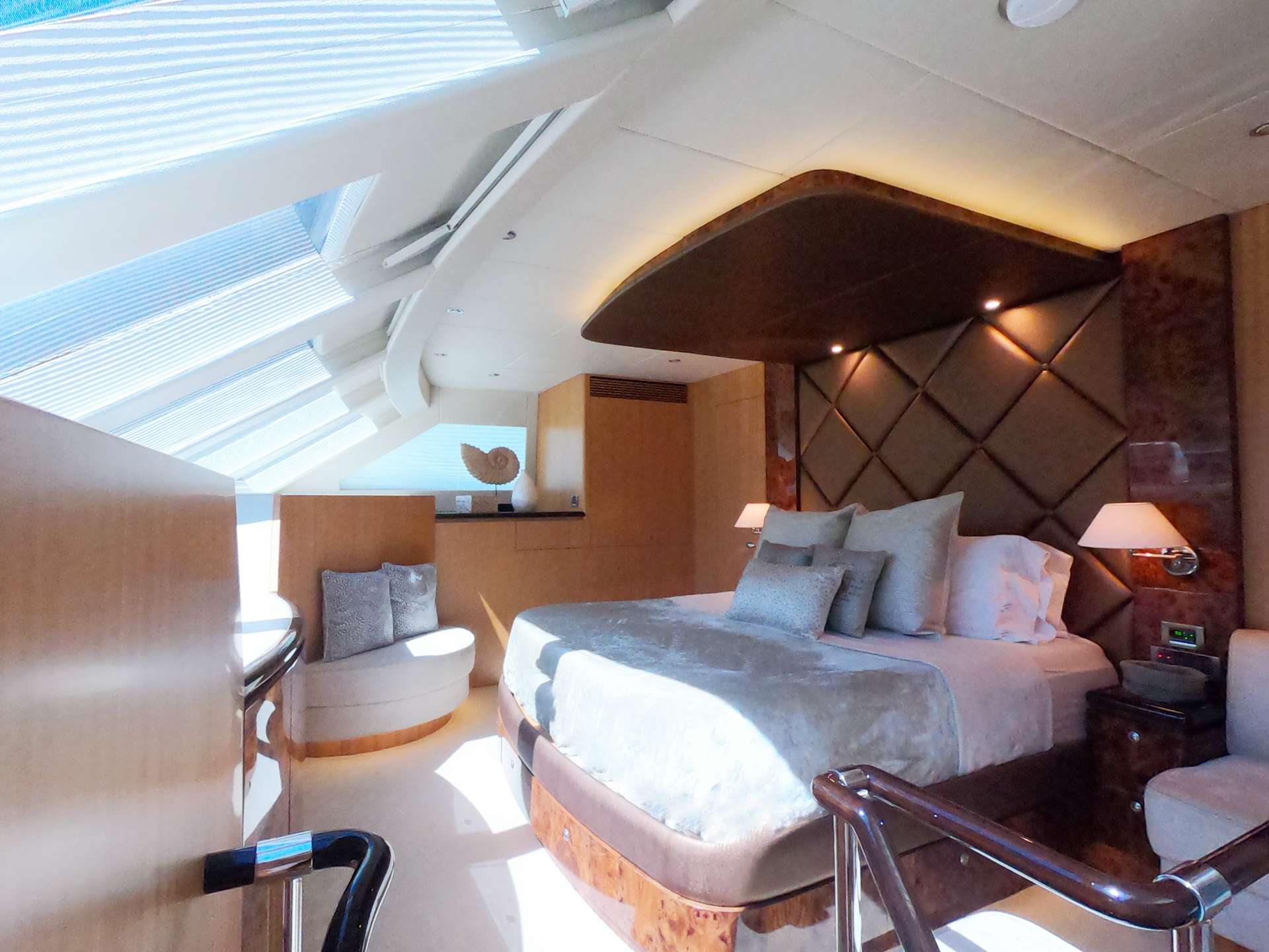 Master Full Width King Suite