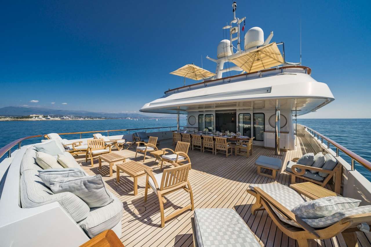 MOSAIQUE Yacht Charter - Mosaique - Middle Deck