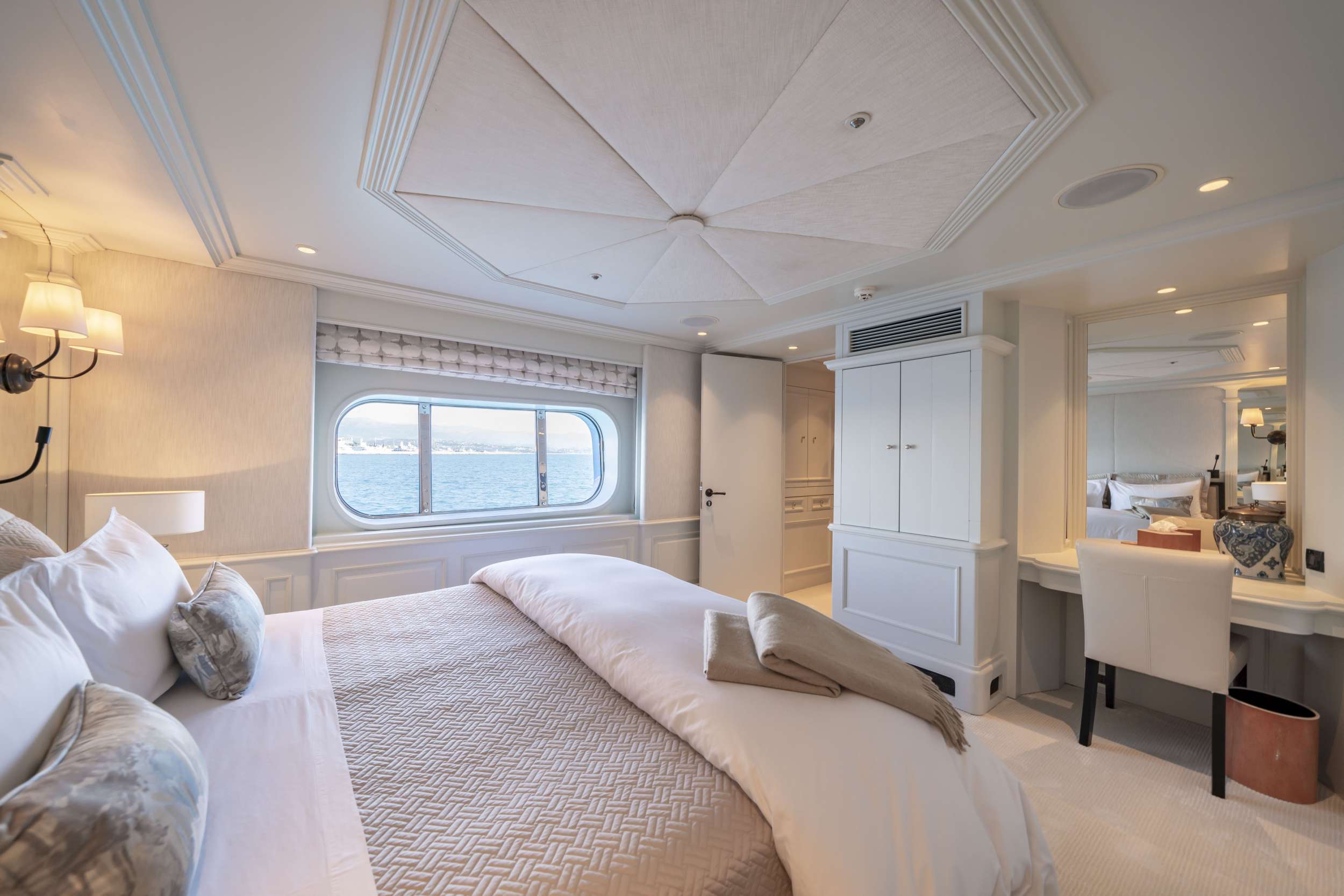 Mosaique - VIP Cabin