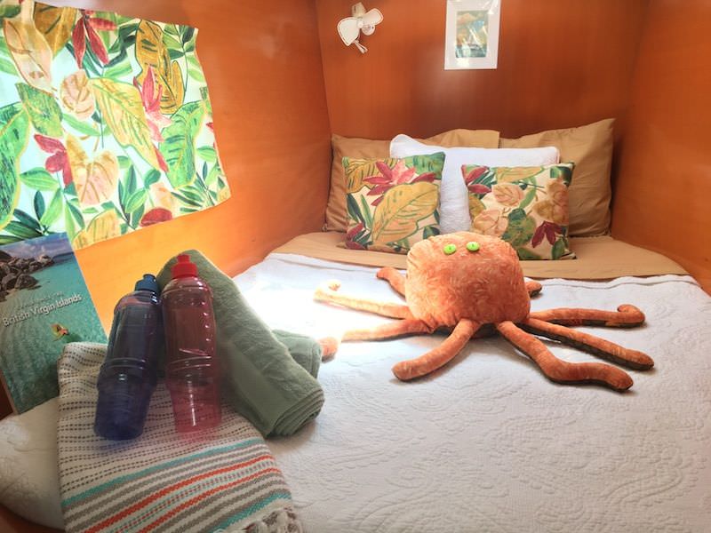 Queen Cabin 2