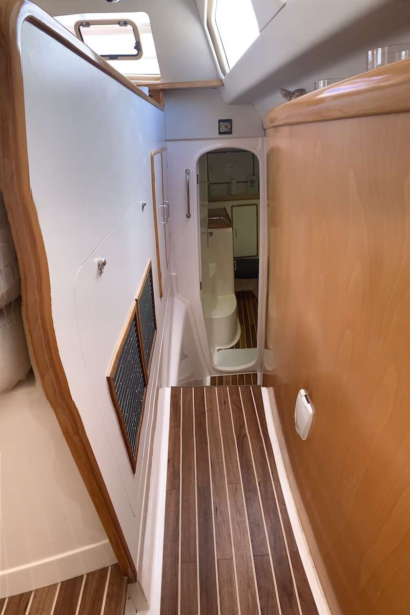 Catamaran Charter Nadiya