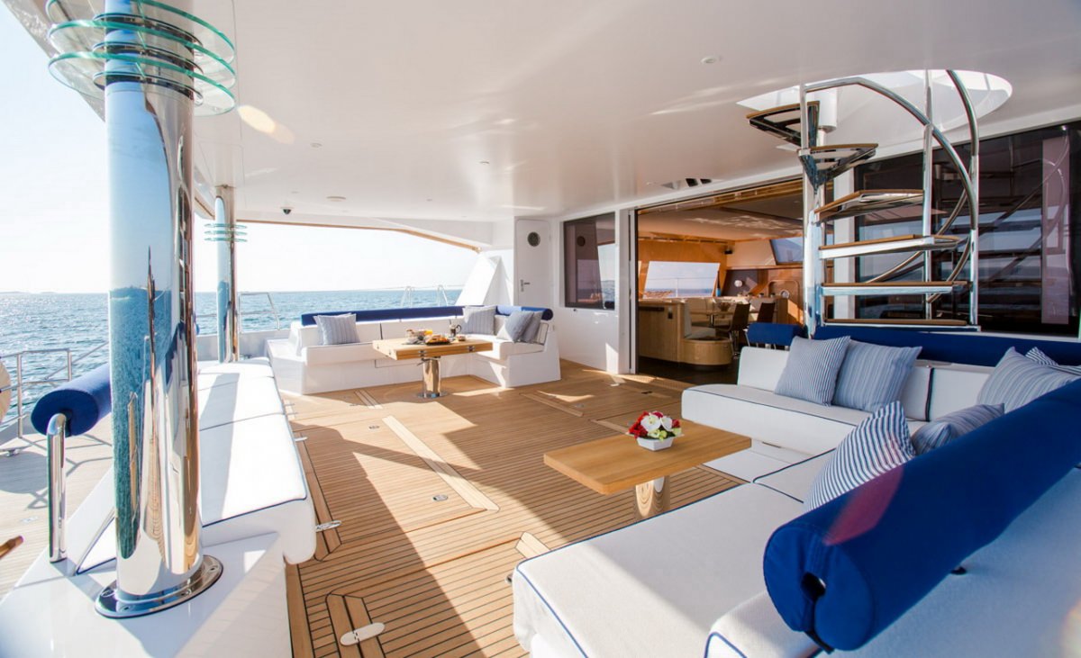 WINDQUEST Yacht Charter - Aft Deck