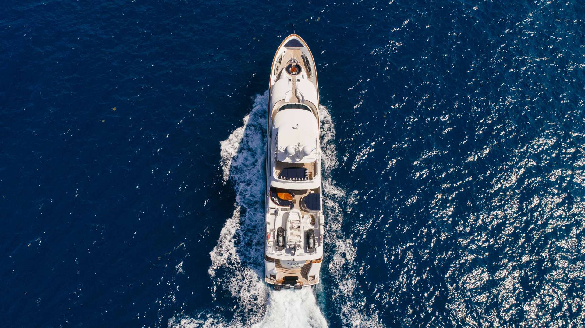 PLAN A Yacht Charter - Top View