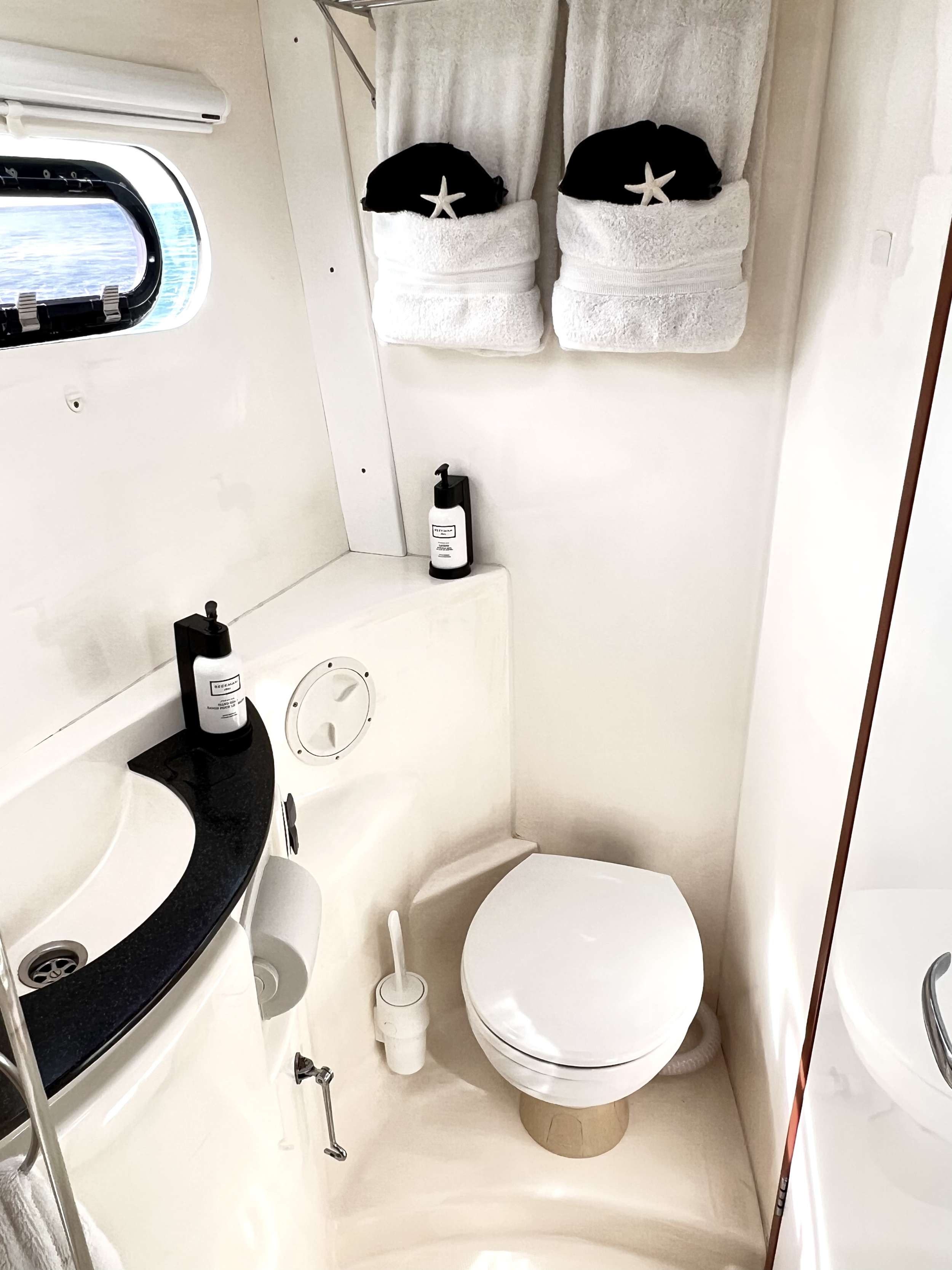 En suite Bathrooms/Showers in each cabin. (All bathrooms and showers are identical in all cabins.)