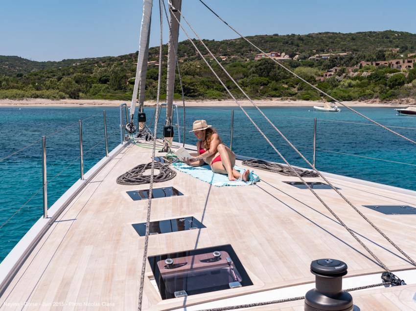 Forward deck
