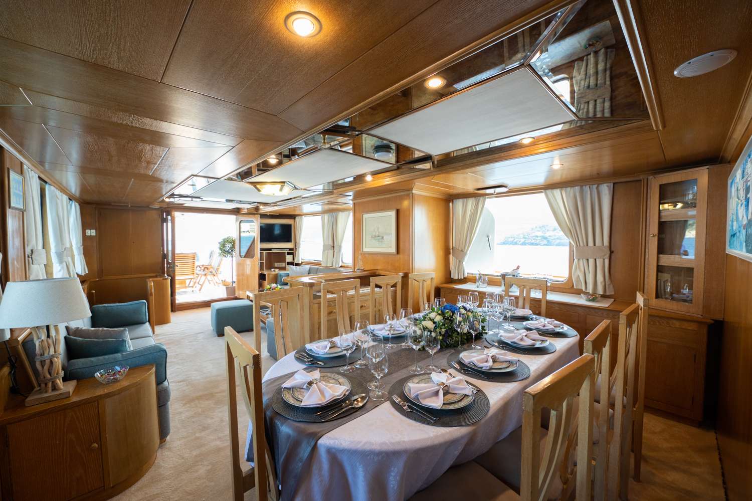 Dining Main Saloon