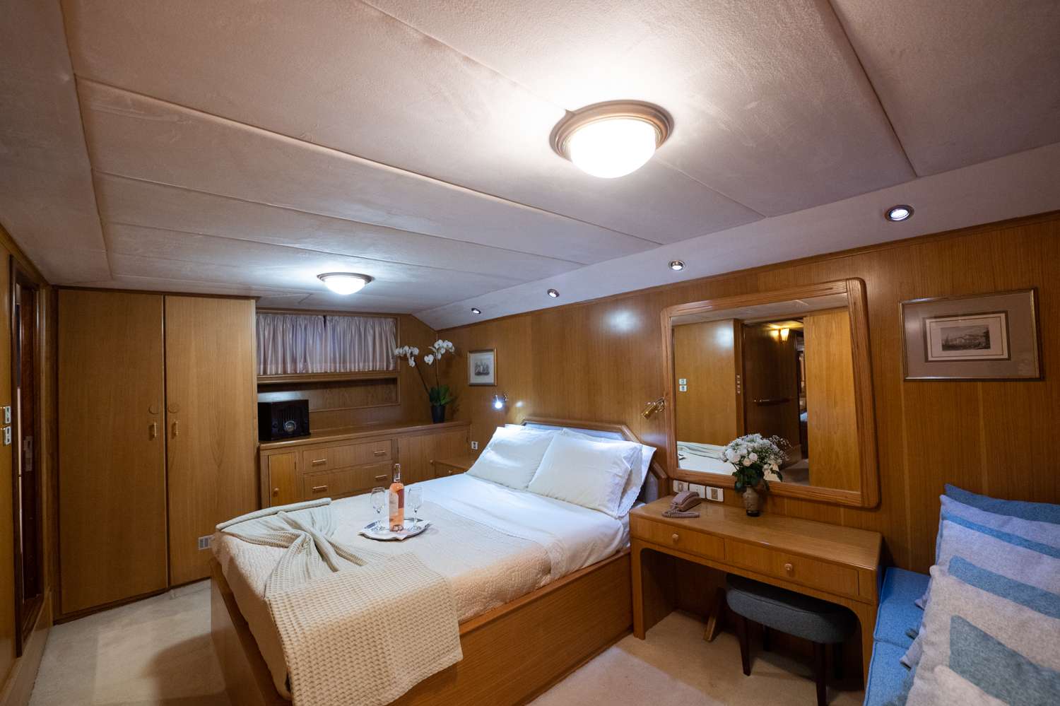 ELENA Yacht Charter - Master Cabin
