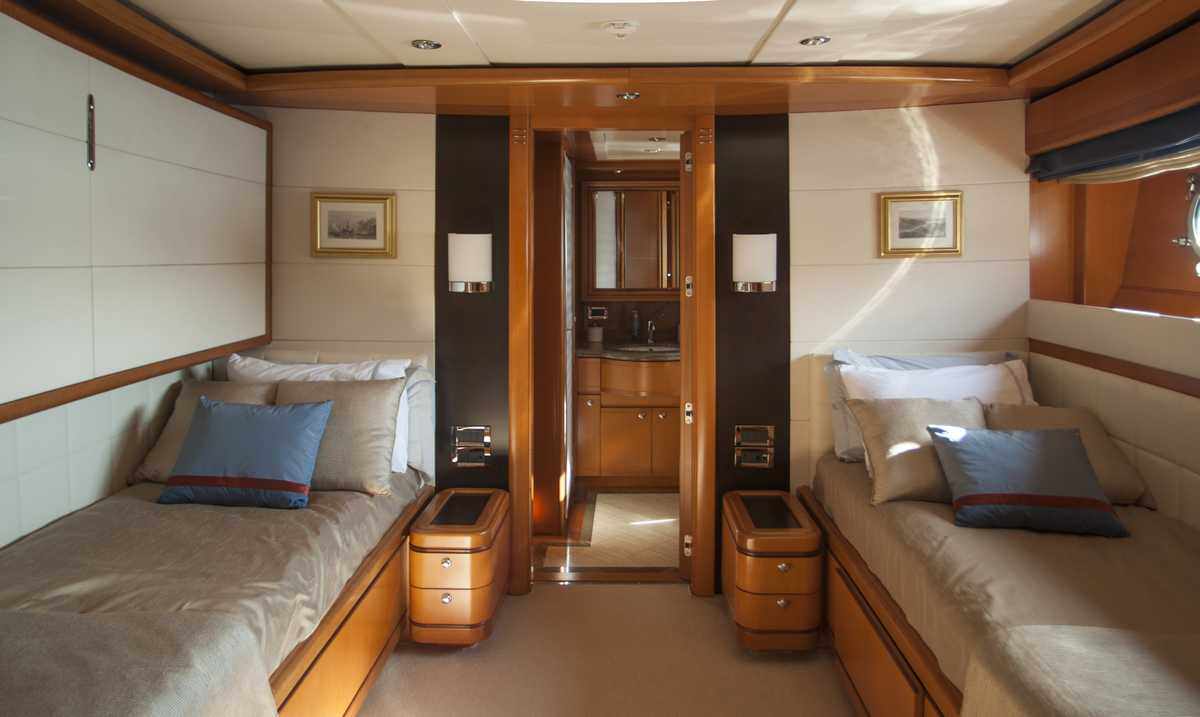 Twin Cabin 