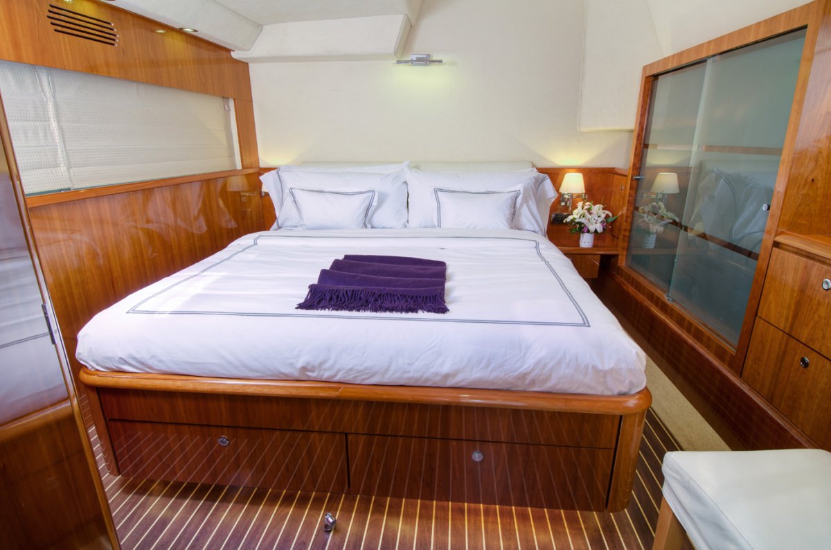 XENIA74 Yacht Charter - Guest cabin #4