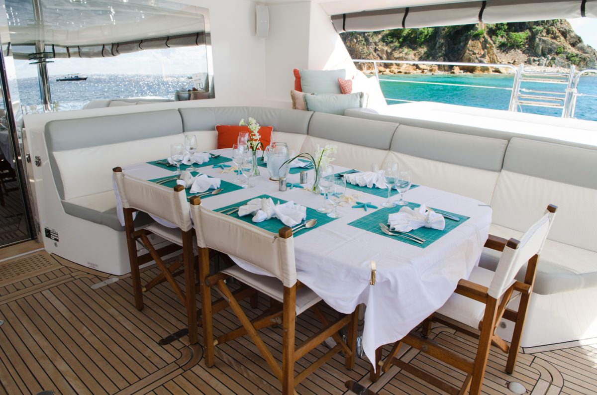 XENIA74 Yacht Charter - Alfresco dining