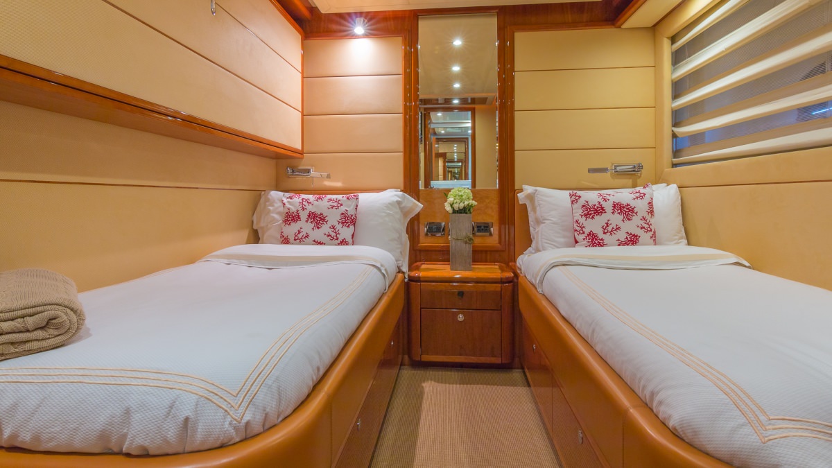 Double Twin Guest Cabin