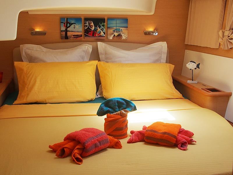 Aft guest suite