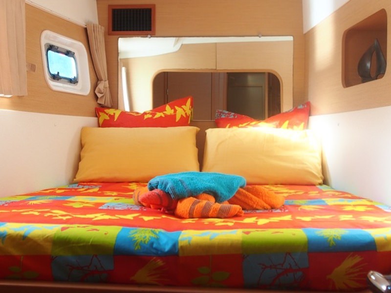 Forward guest suite 