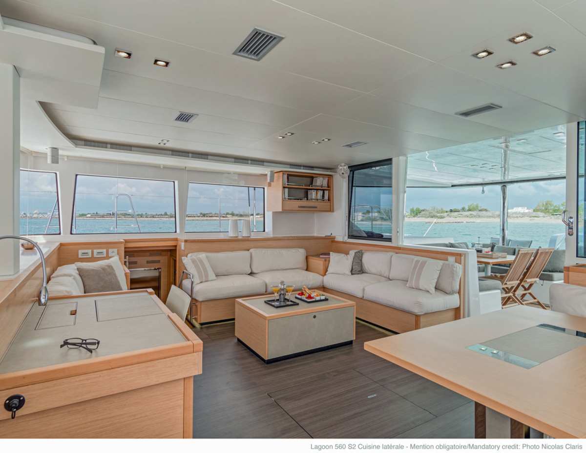 DADDY'S HOBBY Yacht Charter - 360 degree windows in salon