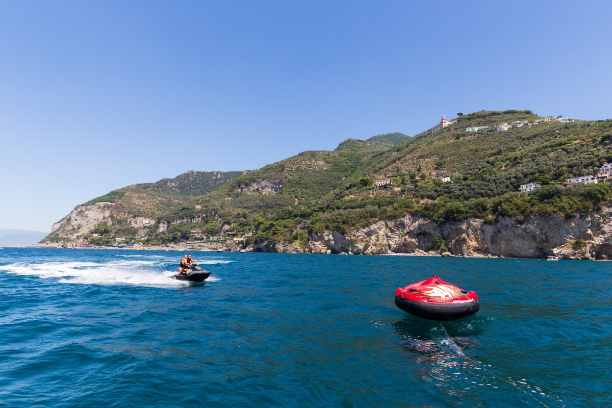 Waverunner and inflatble toys 